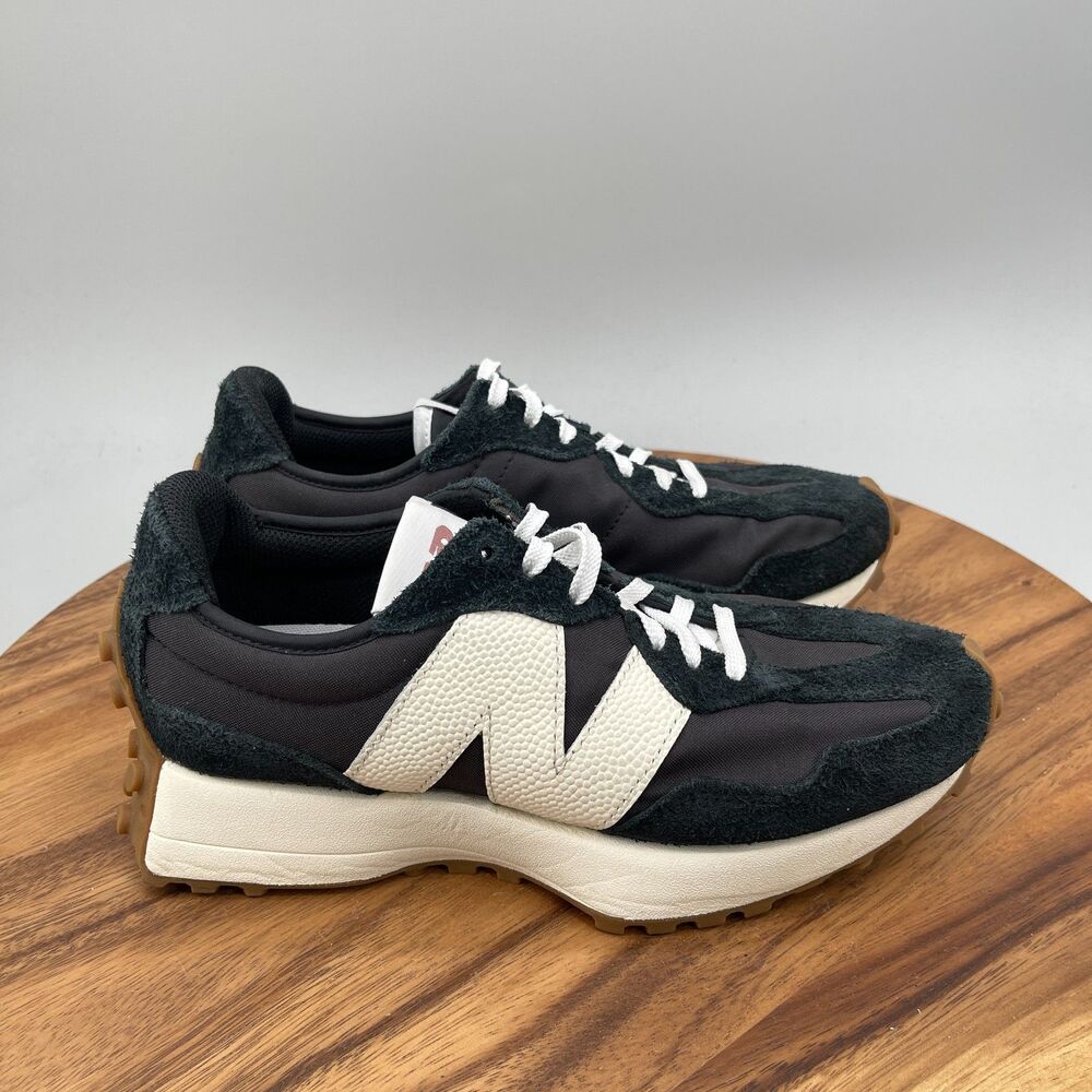 New Balance 327 Shoes Womens Size 8 B Black Suede Running Comfort Walking Gym